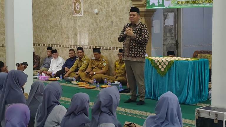 Ketua DPRD Kota Jambi Berharap Pengajian Agama Tidak Menjadi Seremonial