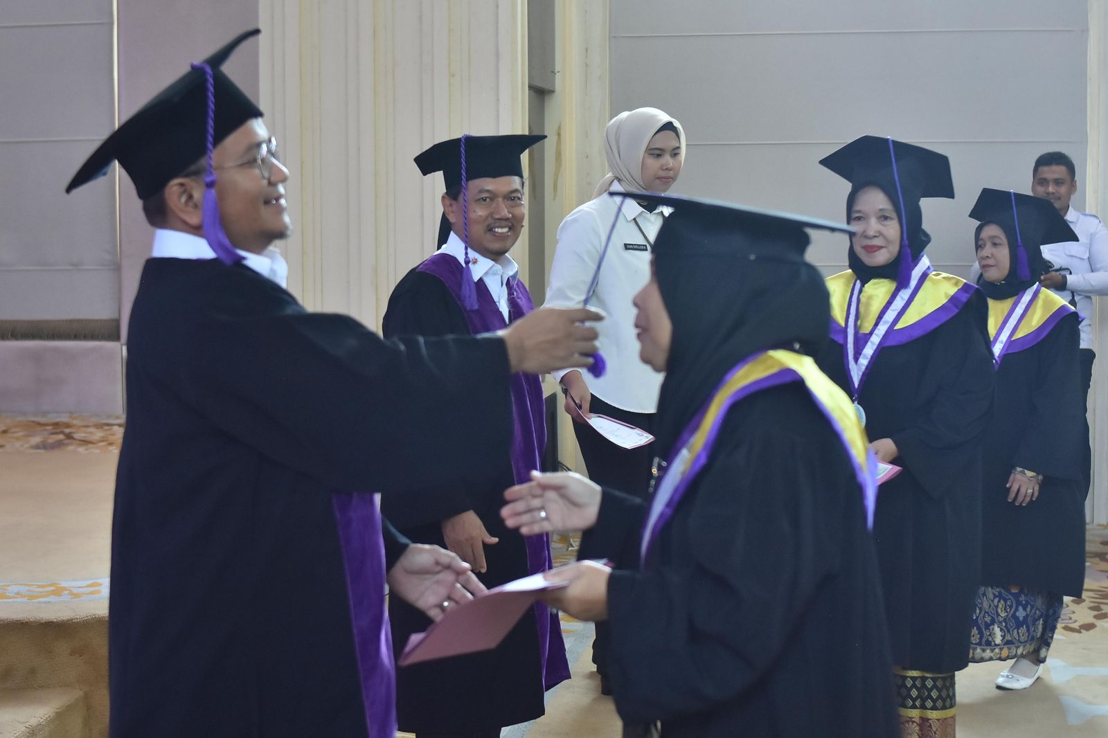Wisuda Selantang Ramah dan Launching Selantang Purnawira Warnai Perjalanan Program Lansia Bahagia